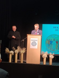 powitanie ks.makosz i waldemar kryjewski