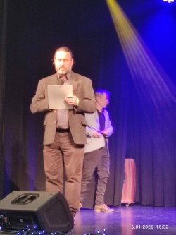 prowadzacy pawel urbanowicz